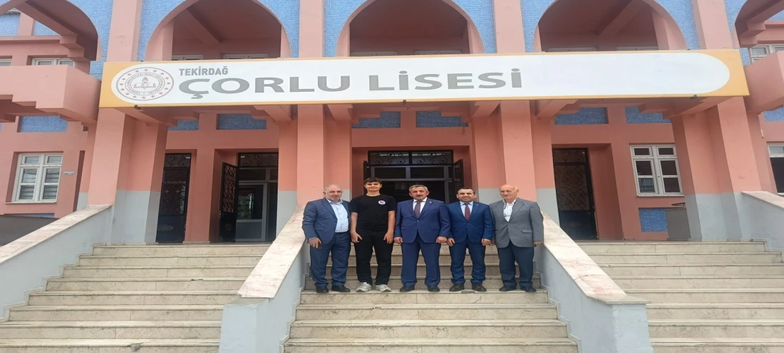 Erdoğan Çorlu Lisesini Ziyaret Etti