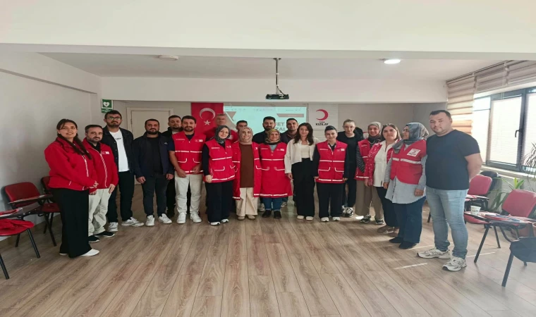 Kızılay Afet Yönetimi Eğitimi Yaptı