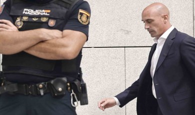FIFA’dan Luis Rubiales’e 3 yıllık ceza