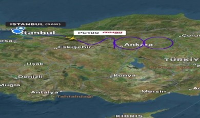 Pegasus’un 100’üncü yıl özel uçuşunda havada ’100’ çizildi