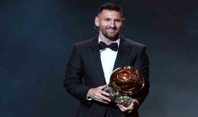 Yılın en iyi oyuncusu Lionel Messi