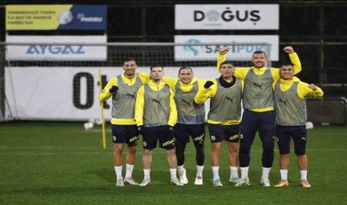 Fenerbahçe, yağmur altında çalıştı