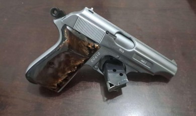 Ruhsat süresi dolan tabancaya el konuldu