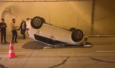 Dolmabahçe Tüneli’nde çarpışan araçlardan birisi takla attı: 1 yaralı