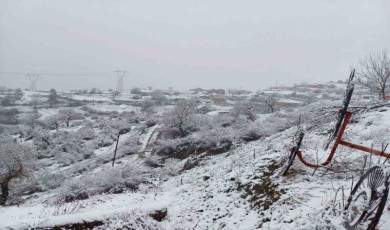 Çanakkale’de kar yağışı etkili oluyor