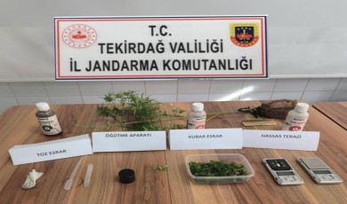 Evini uyuşturucu imalathanesine çeviren şüpheli jandarmaya yakalandı