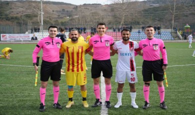 2015 yılında takım arkadaşı olan hakem Ceyhun Elmas ve futbolcu Fatih Özçelik’e tepki