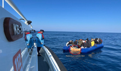 Yunanistan kaçak göçmenleri ölüme terk etmeye devam ediyor
