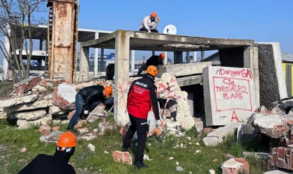 ÇORLU AKE’den Depremde Arama Kurtarma Eğitimi