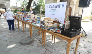 Eyüpsultan’da Kitap ve Obje Müzayedesine yoğun ilgi