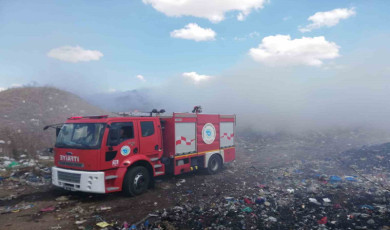 Pehlivanköy’de çöplük alanda yangını