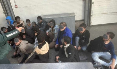 Avrupa hayalleri kamyonet kasasında kaldı