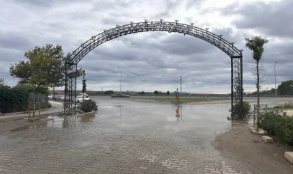 Mahalle Sakinleri TESKİ’den Çözüm Bekliyor