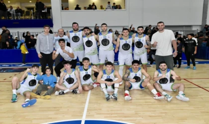 ÇBSK Basketbol Takımı Lige Hızlı Başladı