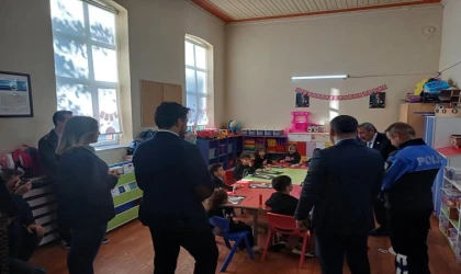 Öğrencilere Oyuncak Desteği