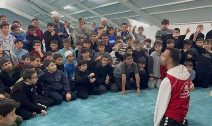 Paralimpik Milli Yüzücü Sefa Yurtkölesi Çorlu'da