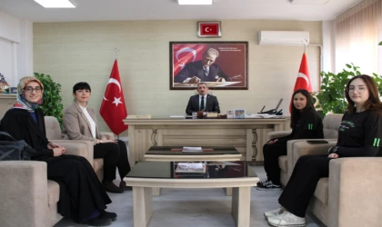 Öğrenciler E-Twinning Projesi Hakkında Bilgi Verdi