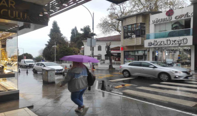 Tekirdağ’da sağanak yağış etkili oldu