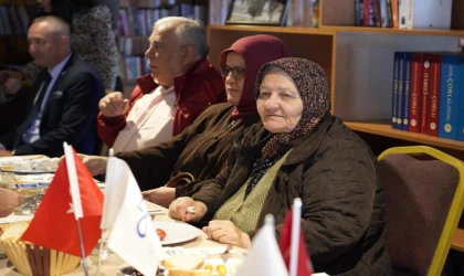 Başkan Sarıkurt, Şehit Anneleriyle Bir Araya Geldi