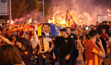 Edirne’de Galatasaray taraftarından ilginç şampiyonluk kutlaması