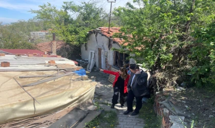 Kaymakam Eren, Evlere Misafir Oluyor