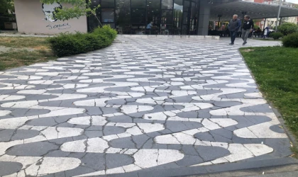 Kırık Taşlar Neden Değiştirilmiyor?