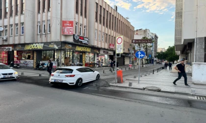 Kafa Karıştıran Tabela