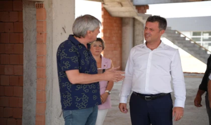 Sosyal Tesis İnşaatını İnceledi