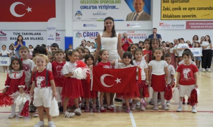 Başkan Sarıkurt, Yaz Spor Okulları Kapanış Törenine Katıldı