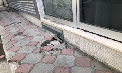 Bu Kaldırımda Yürümek Cesaret İster