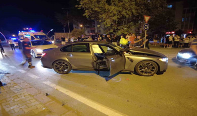 Edirne’de iki otomobil çarpıştı: 3 yaralı