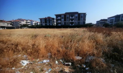 Otluk Alanlar Yangın Tehlikesi Saçıyor