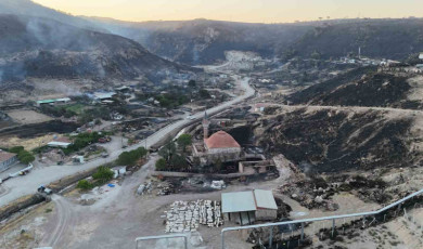 (ÖZEL) Ayvacık’ta 4 köyün etkilendiği orman yangınında bin 960 futbol sahası büyüklüğünde alan yandı