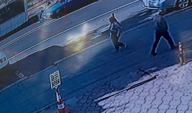 Çorlu’da otomobil yayaya çarptı