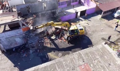 ”Kore” Mahallesi’nde büyük temizlik: Zulalar tek tek yıktırıldı