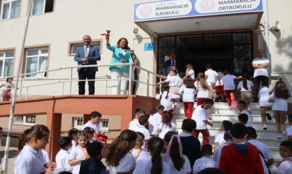 Müge Başkan'dan Minik Öğrencilere Sürpriz!