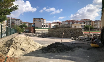 Stadyumun Duvarlar Yeniden Yapılıyor
