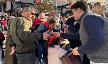 CHP'den Vatandaşlara Cumhuriyet Bayramı Hediyesi