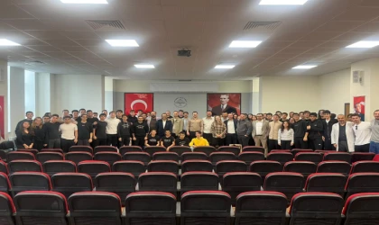 “Mezunlar Okula Dönüyor” Programları Devam Ediyor