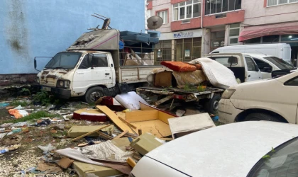 Şehir Merkezinde Resmen Çöplük Oluştu