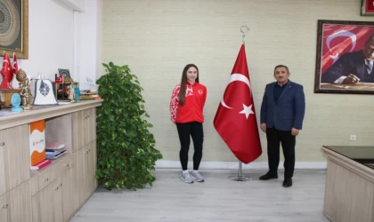 Türkiye Rekoru Kıran Sporcu Çorlu’yu Gururlandırdı