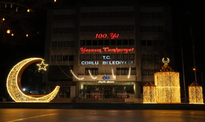 Sokaklar Ramazanın Manevi Işığıyla Aydınlanıyor