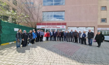 AK Parti’den Hastaneye Anlamlı Ziyaret