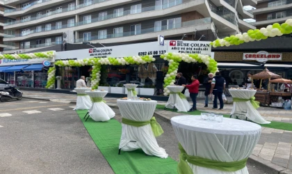 BUSE ÇOLPAN DİŞ POLİKLİNİĞİ AÇILDI