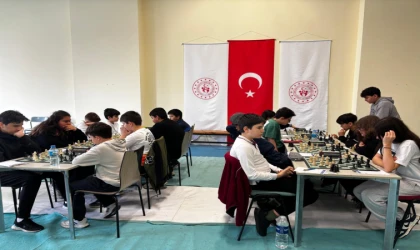 Okul Takımlarında Dereceye Girenler Ödüllerini Aldı