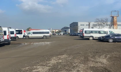 Sokak Çamur Deryasına Dönüştü