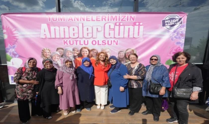 ERGENE’DE ANNELER GÜNÜ COŞKUYLA KUTLANDI: BİNLERCE ANNE VE ÇOCUK BİR ARAYA GELDİ!