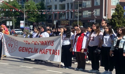 GENÇLİK HAFTASI ÇELENK TÖRENİYLE BAŞLADI