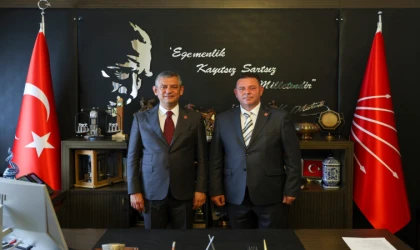 Mert Yılmaz Ankara’da Özel’i Ziyaret Etti