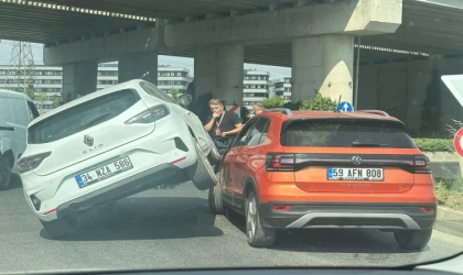 Köprülü Kavşakta Kaza